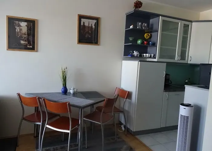 Dolina Golebiewska Daire Sopot